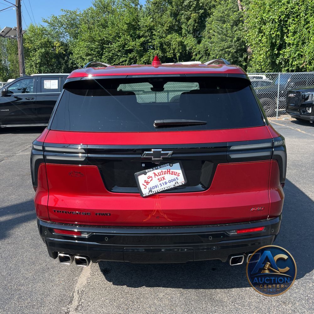 2024 Chevrolet Traverse RS