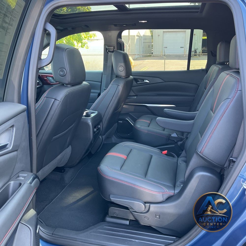 2024 Chevrolet Traverse RS
