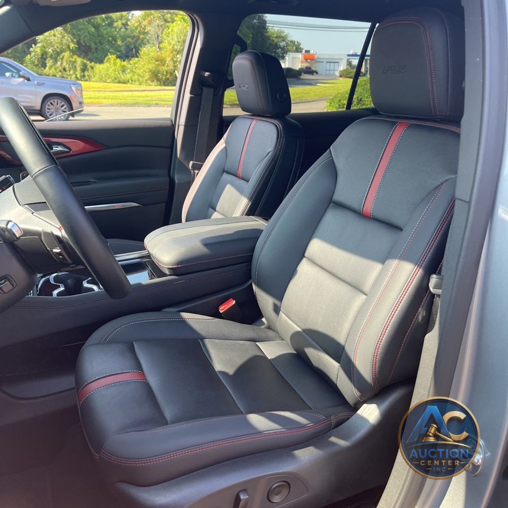 2025 Chevrolet Traverse RS