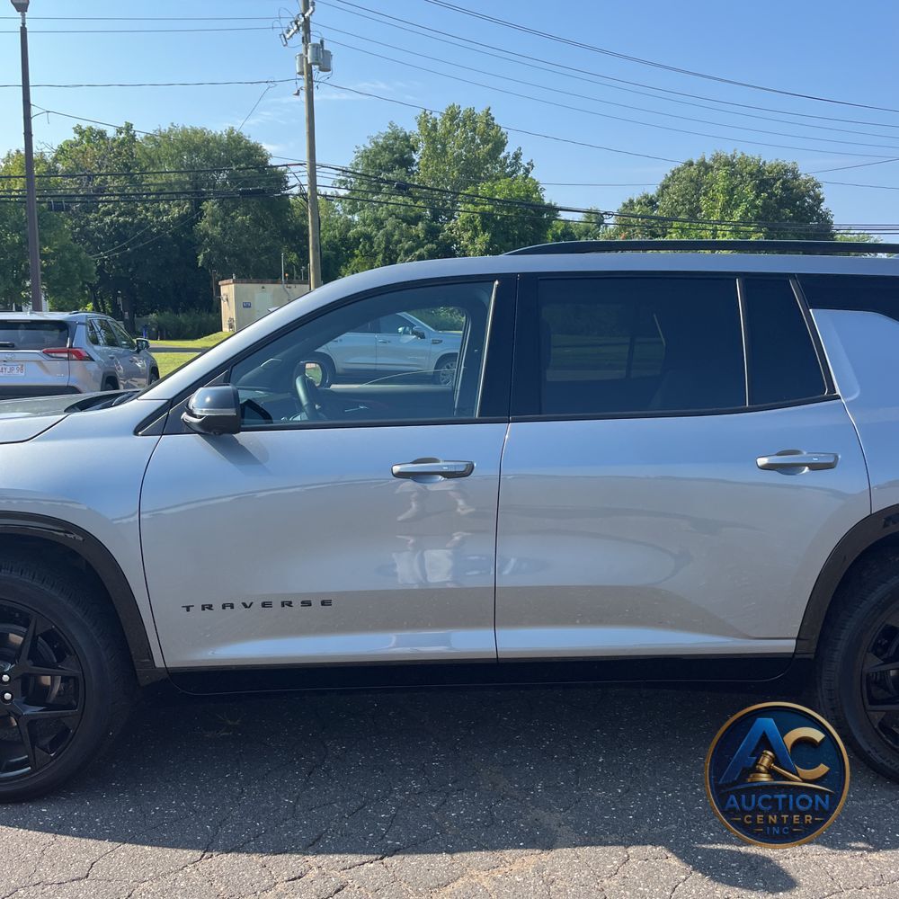 2025 Chevrolet Traverse RS