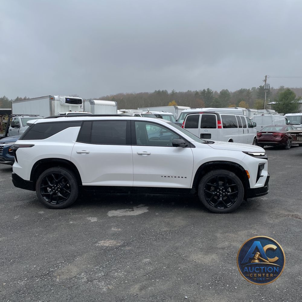 2025 Chevrolet Traverse RS