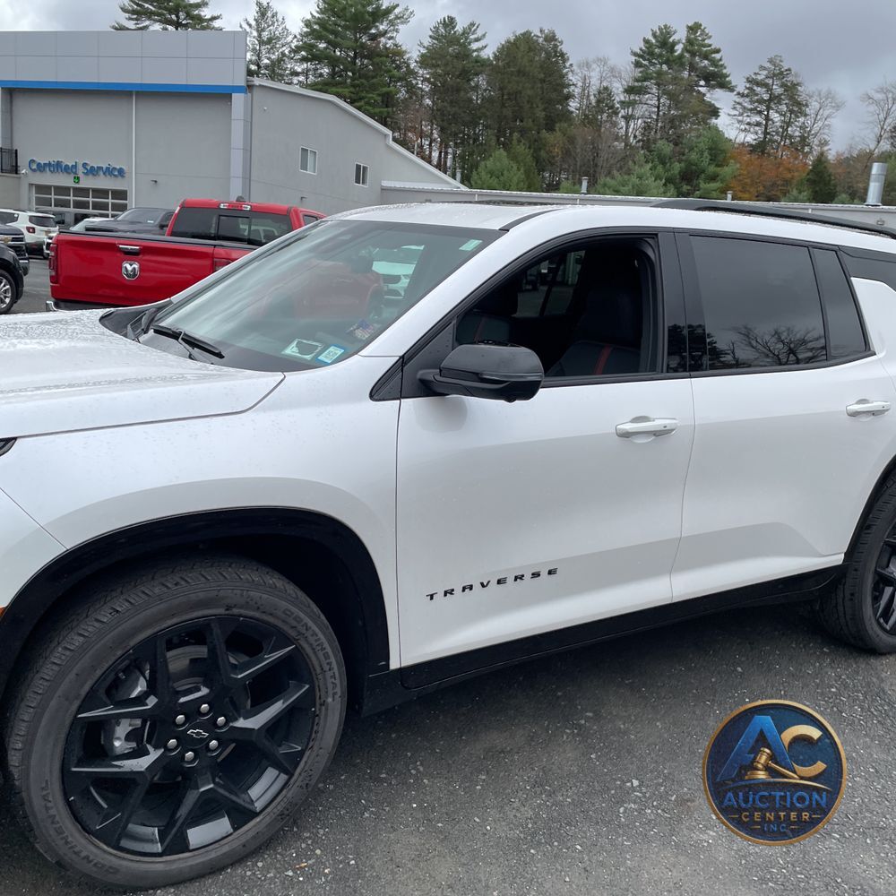 2025 Chevrolet Traverse RS