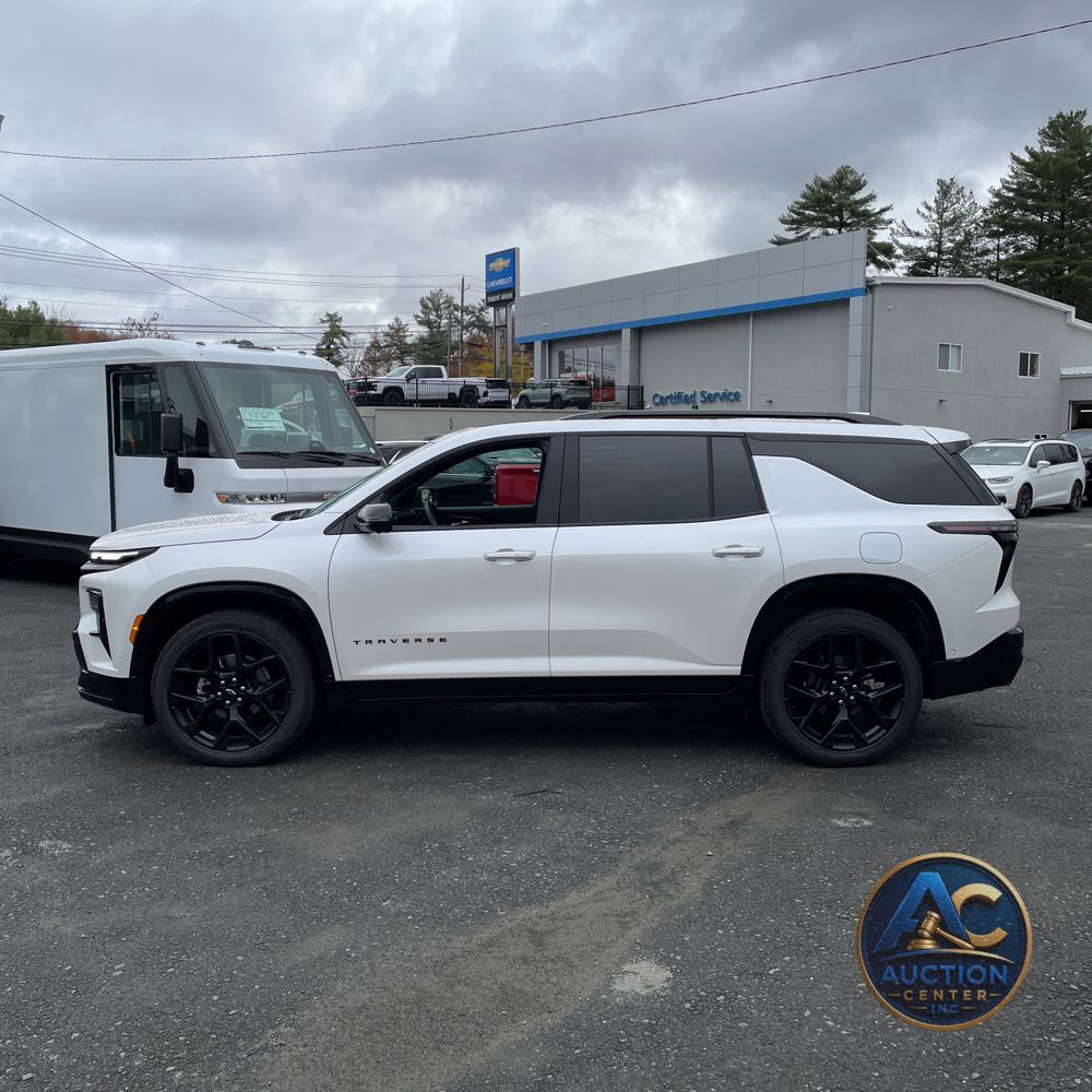 2025 Chevrolet Traverse RS