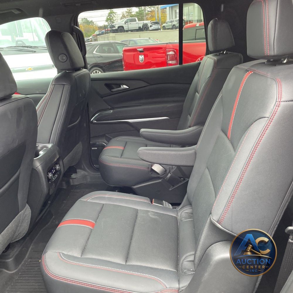 2025 Chevrolet Traverse RS