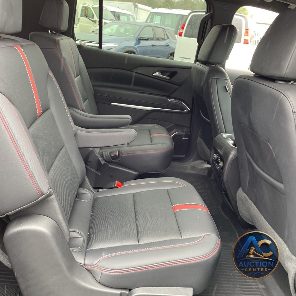 2025 Chevrolet Traverse RS