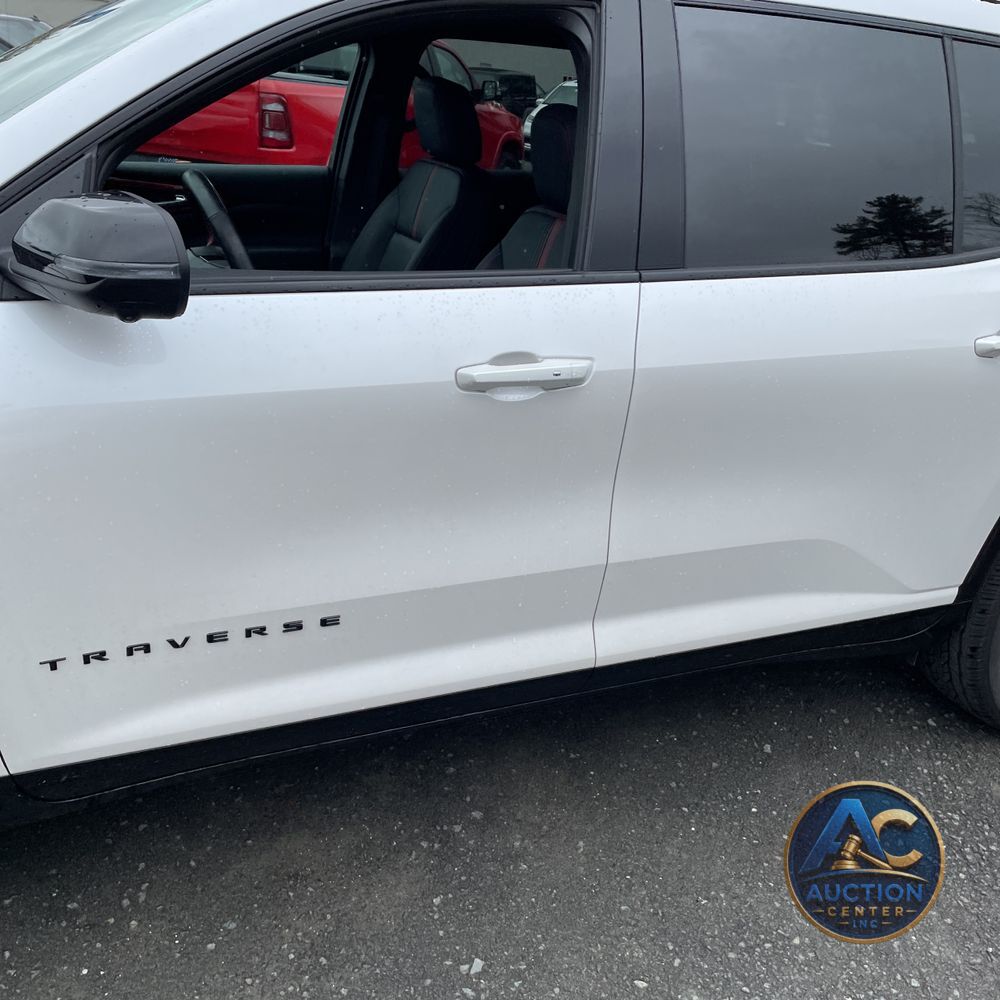 2025 Chevrolet Traverse RS