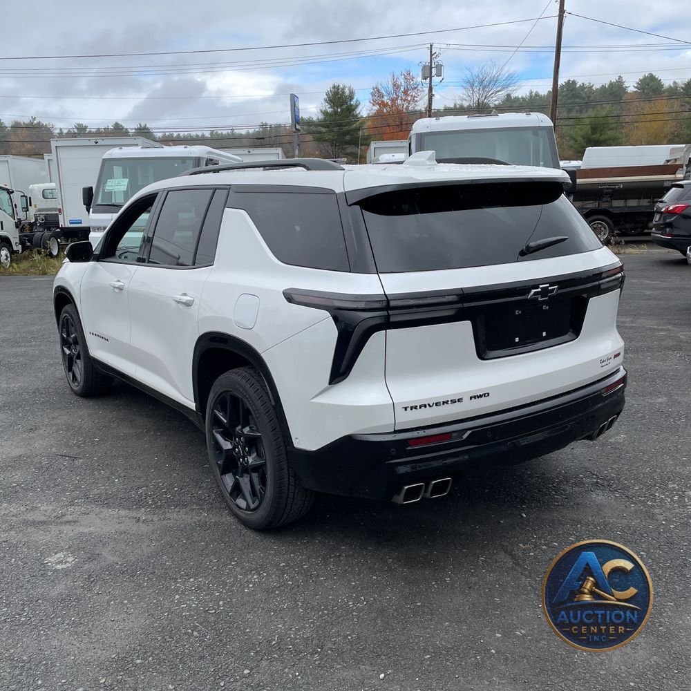 2025 Chevrolet Traverse RS