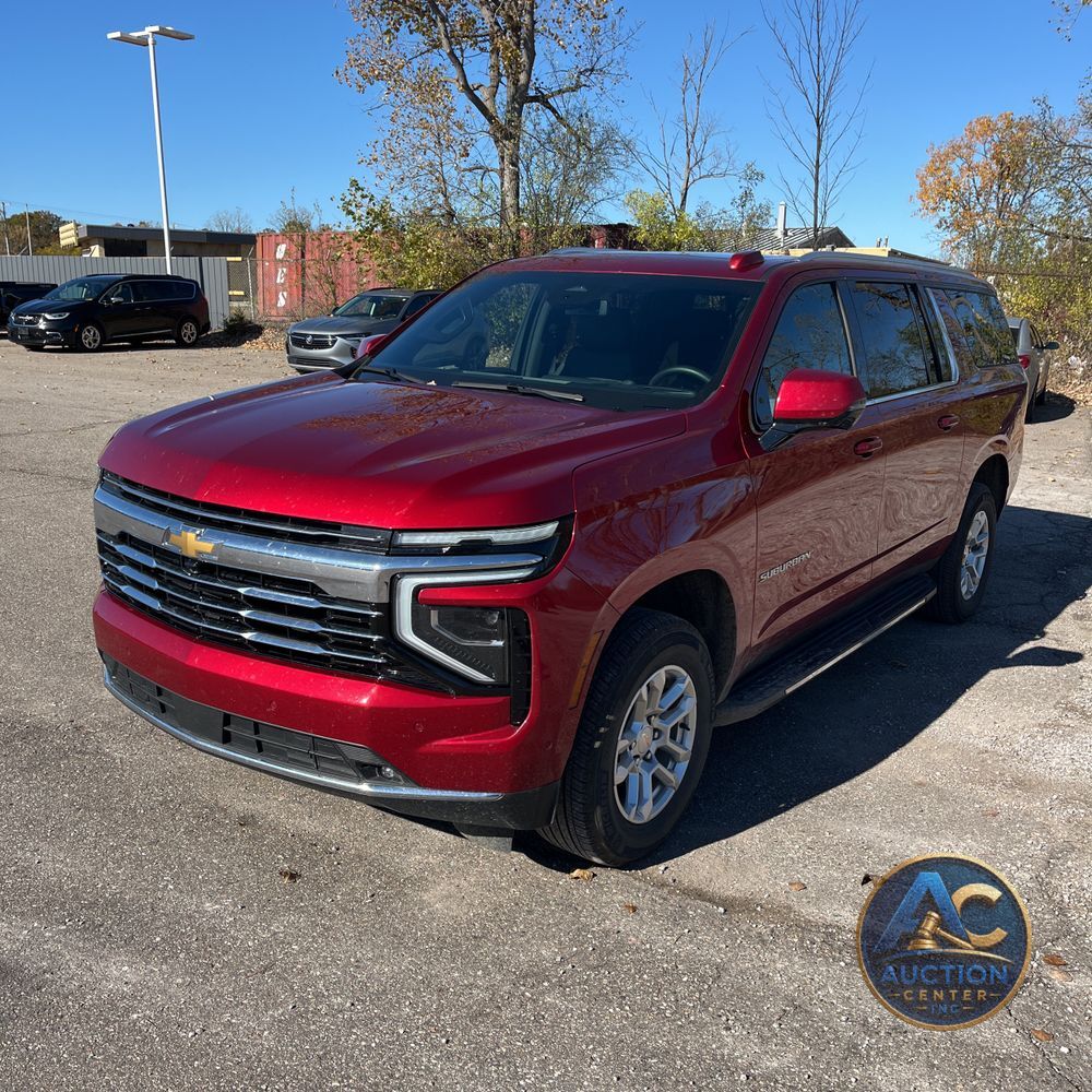 2025 Chevrolet Suburban LT