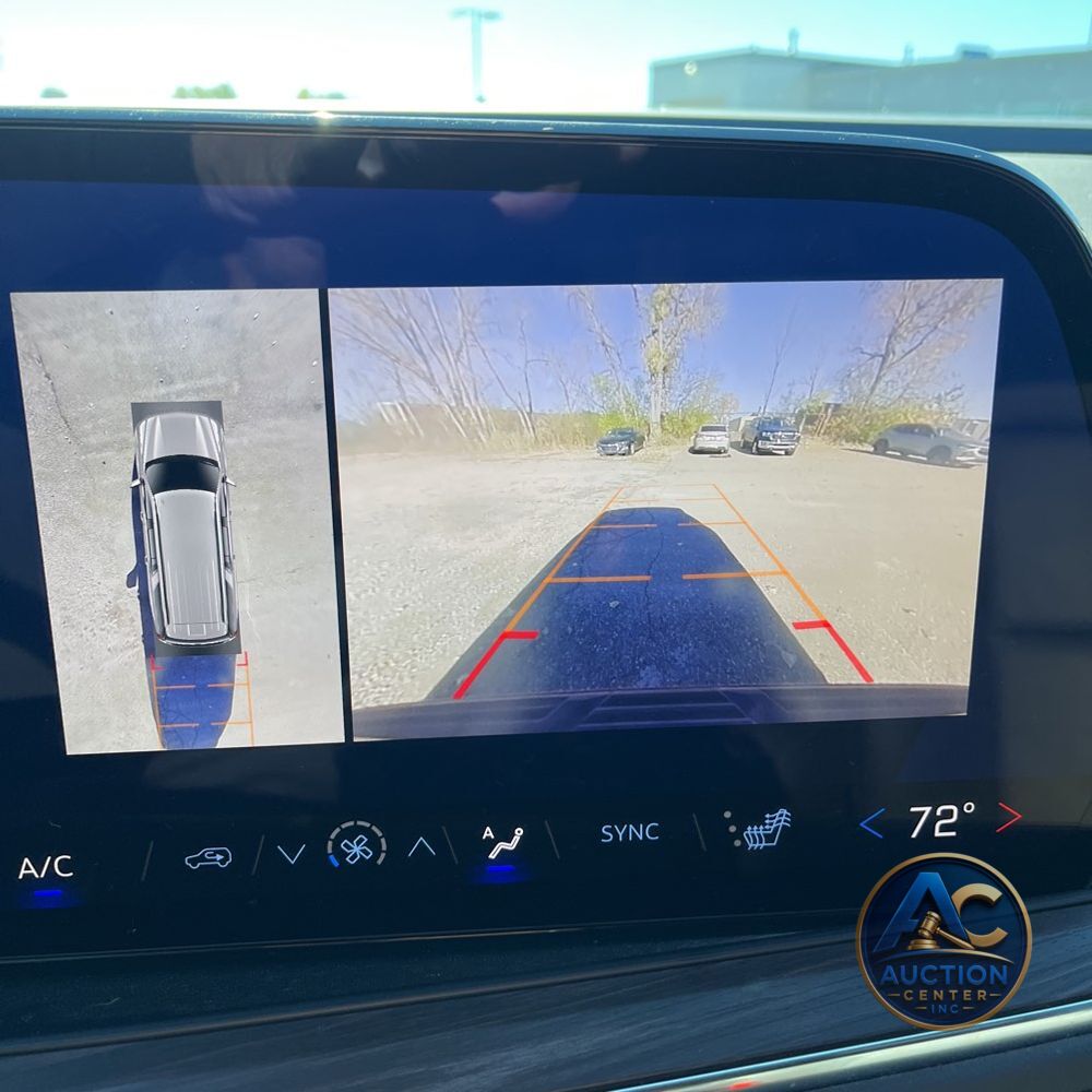 2025 Chevrolet Suburban LT