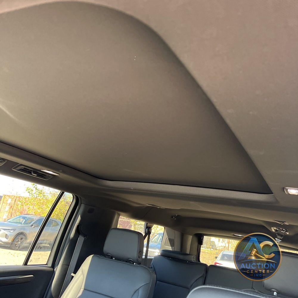 2025 Chevrolet Suburban LT