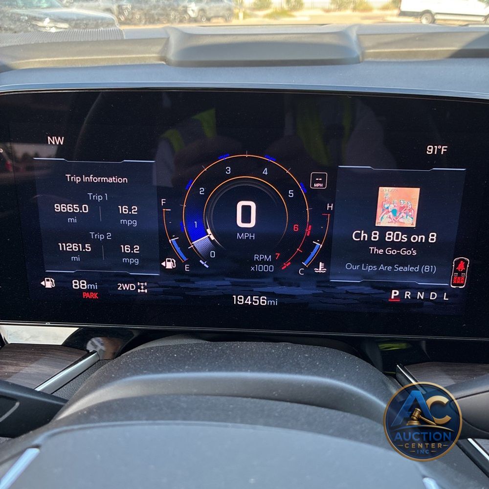 2025 Chevrolet Suburban Z71