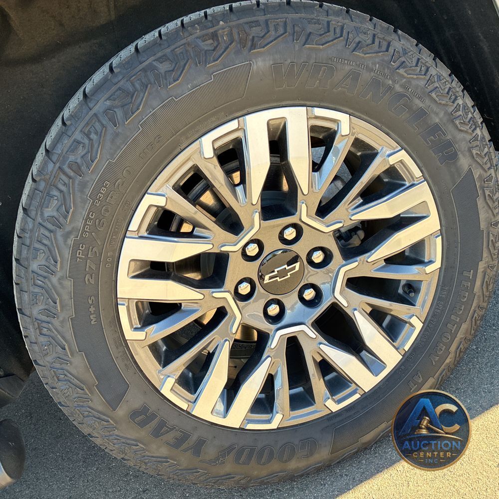 2025 Chevrolet Suburban Z71