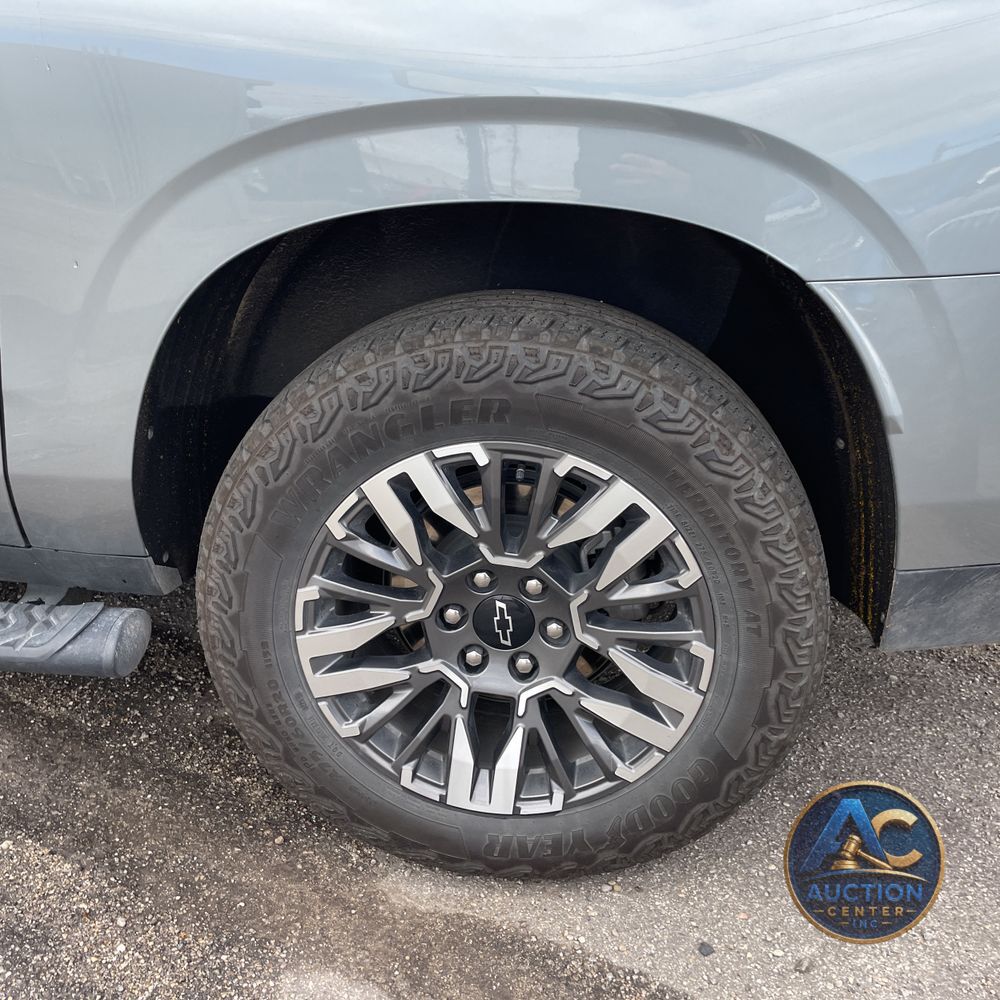 2025 Chevrolet Suburban Z71
