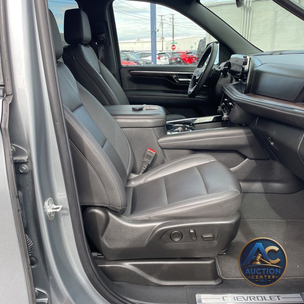 2025 Chevrolet Suburban Z71