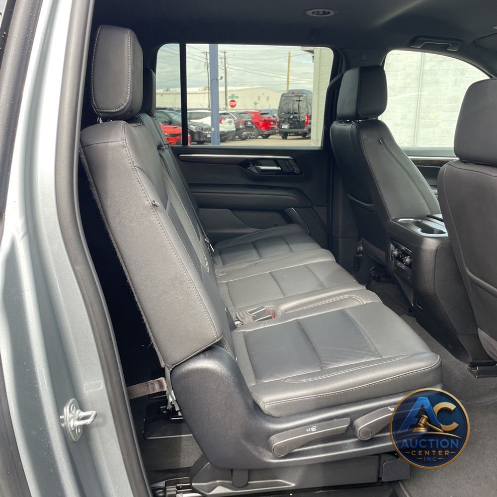 2025 Chevrolet Suburban Z71