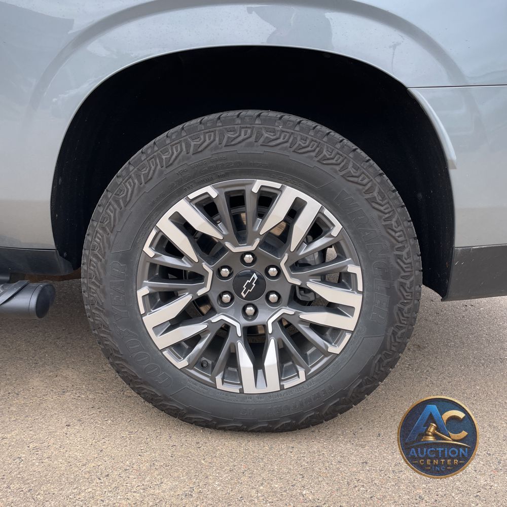 2025 Chevrolet Suburban Z71