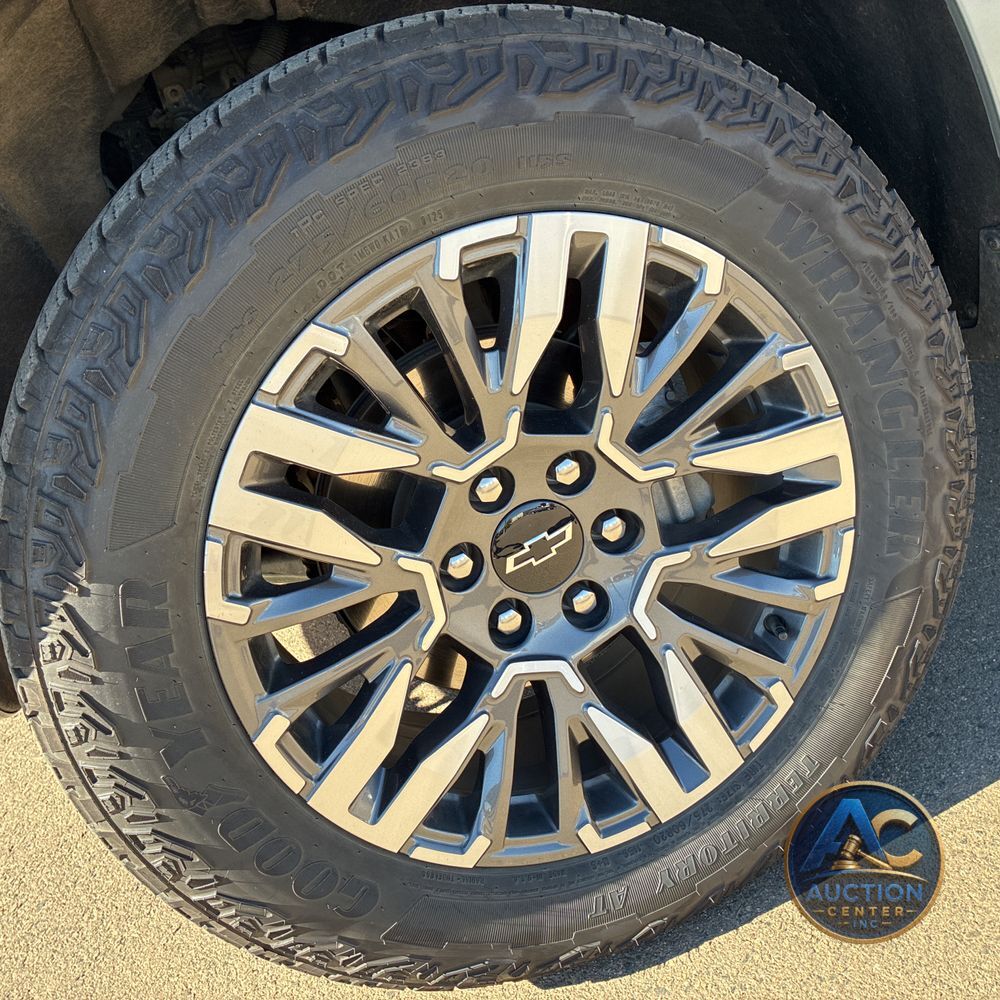 2025 Chevrolet Suburban Z71