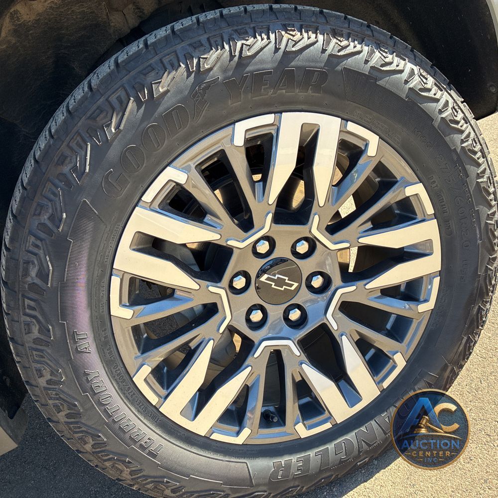 2025 Chevrolet Suburban Z71