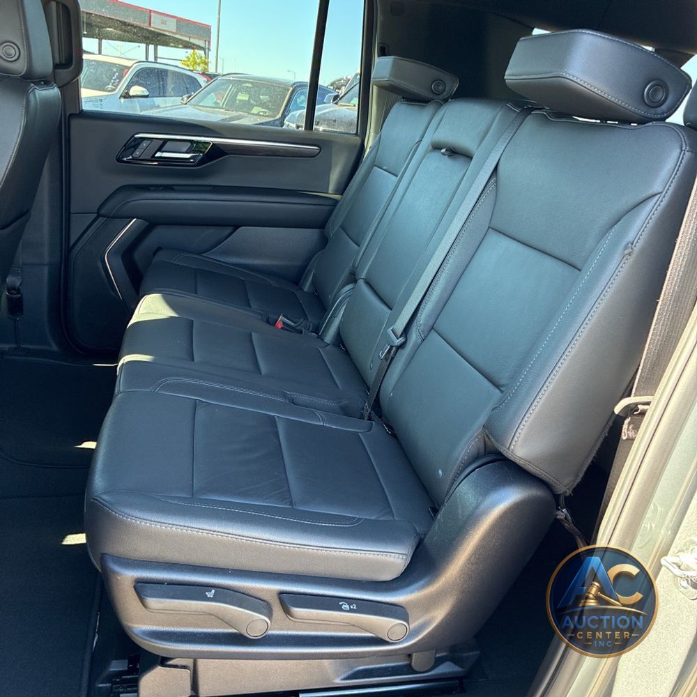 2025 Chevrolet Suburban Z71