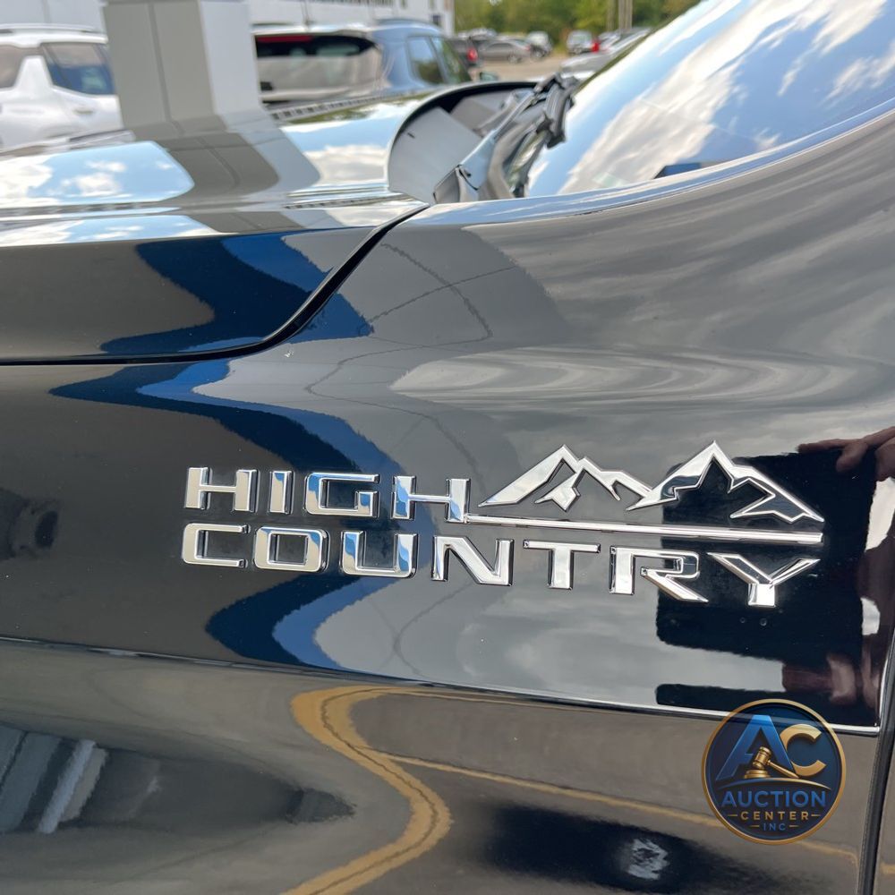 2025 Chevrolet Suburban High Country