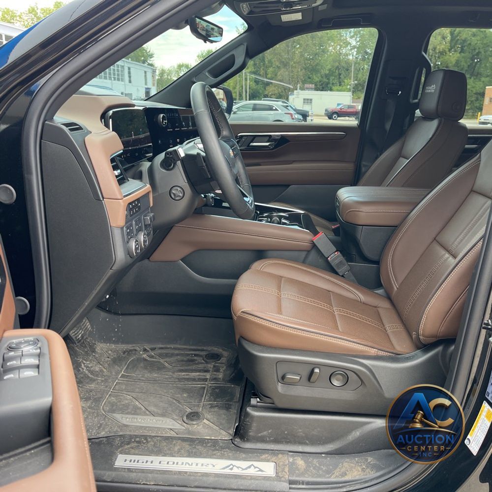 2025 Chevrolet Suburban High Country
