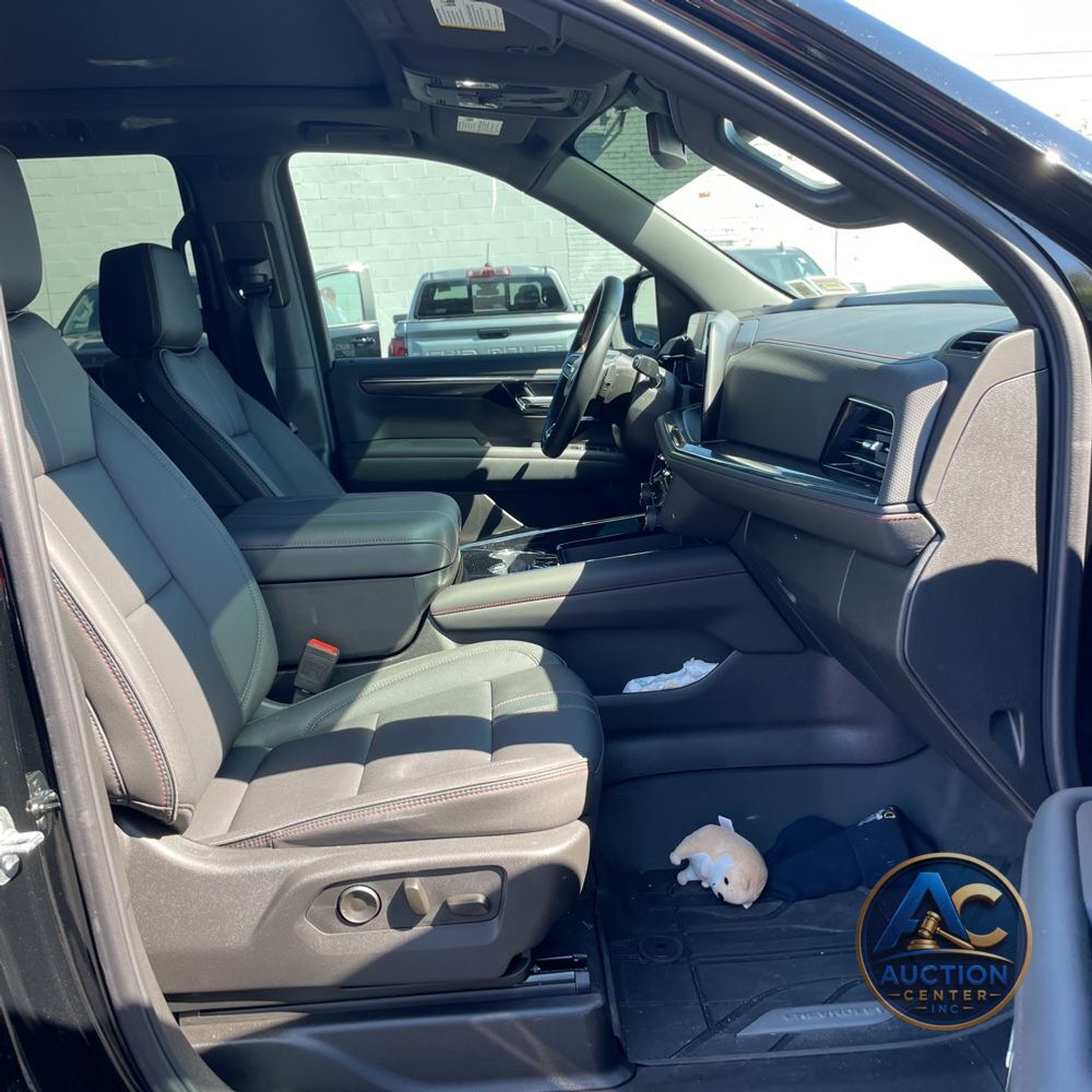 2025 Chevrolet Tahoe RST