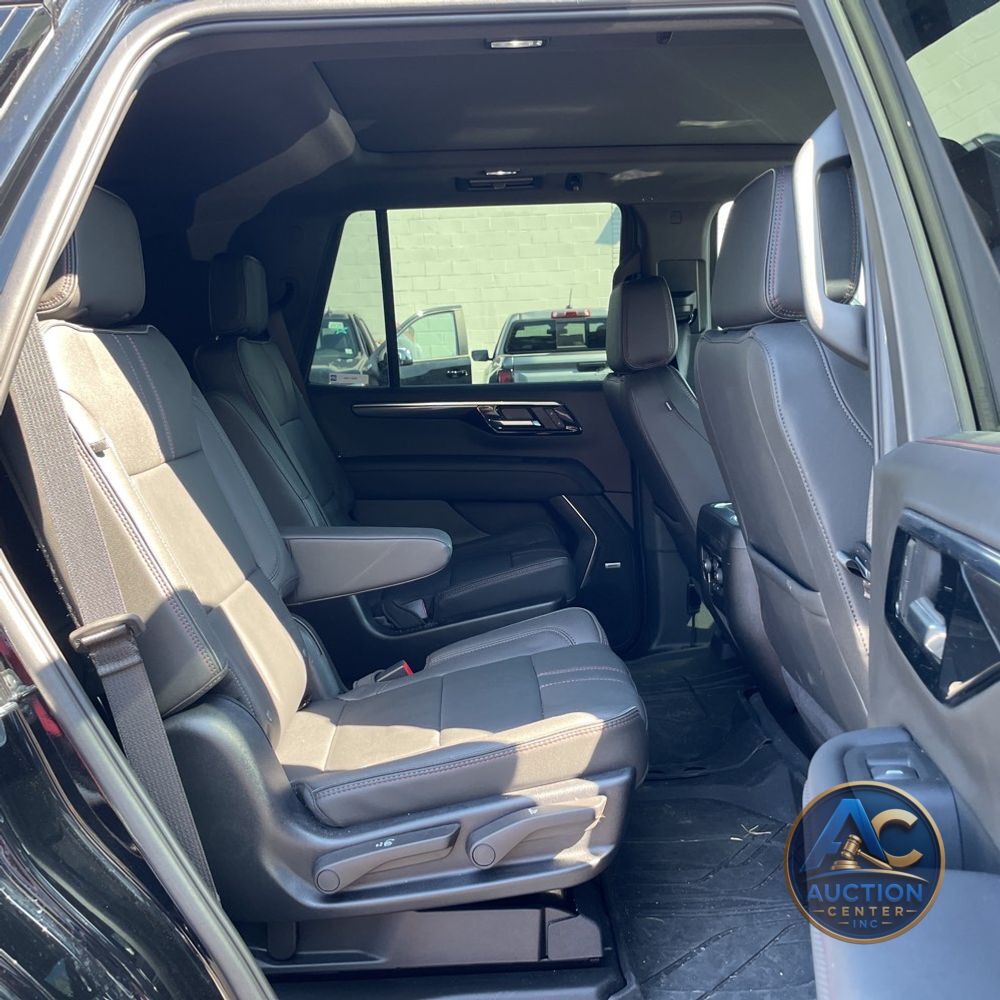2025 Chevrolet Tahoe RST