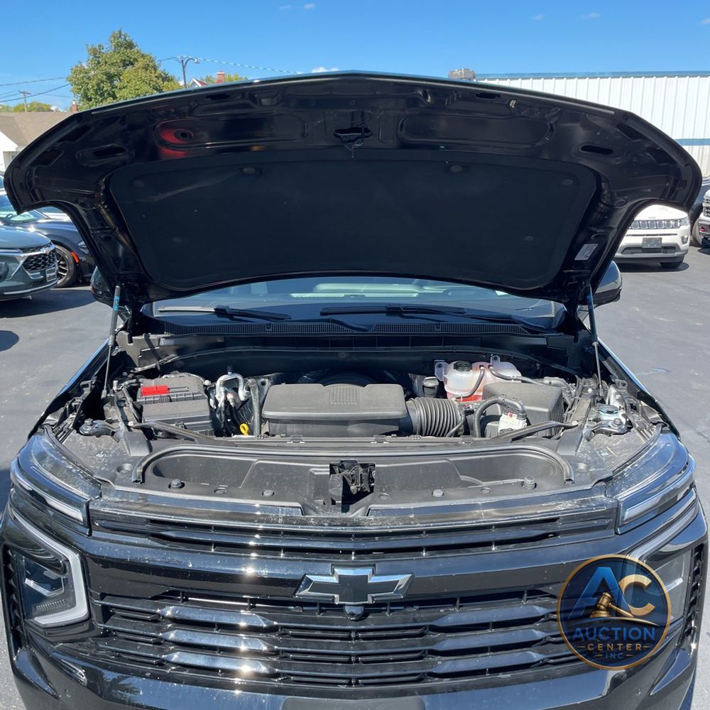 2025 Chevrolet Tahoe RST