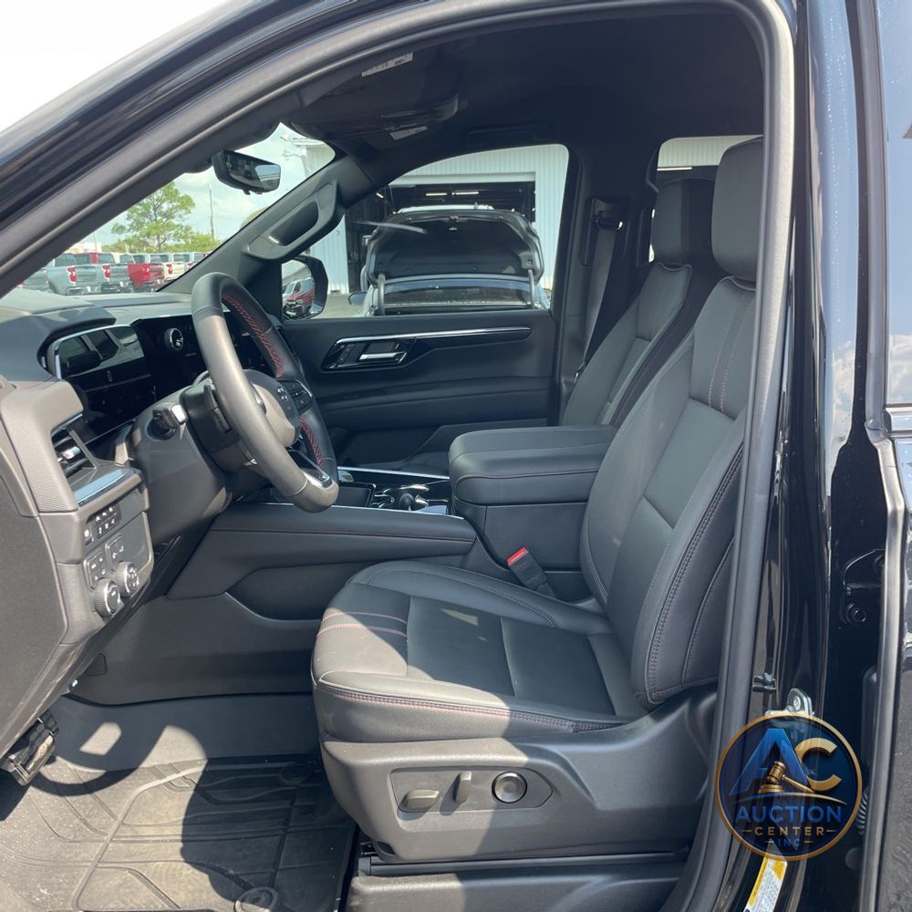 2025 Chevrolet Tahoe RST