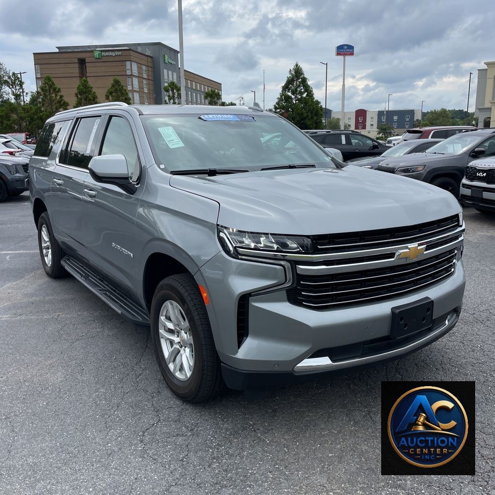 2024 Chevrolet Suburban LT