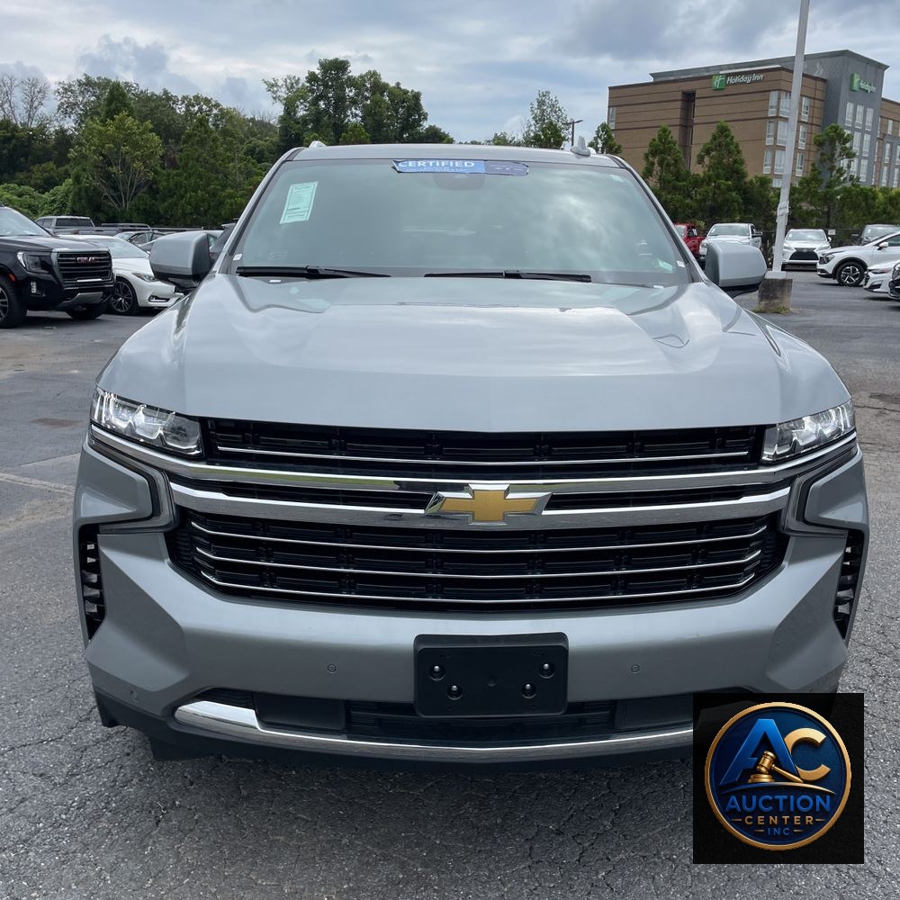2024 Chevrolet Suburban LT
