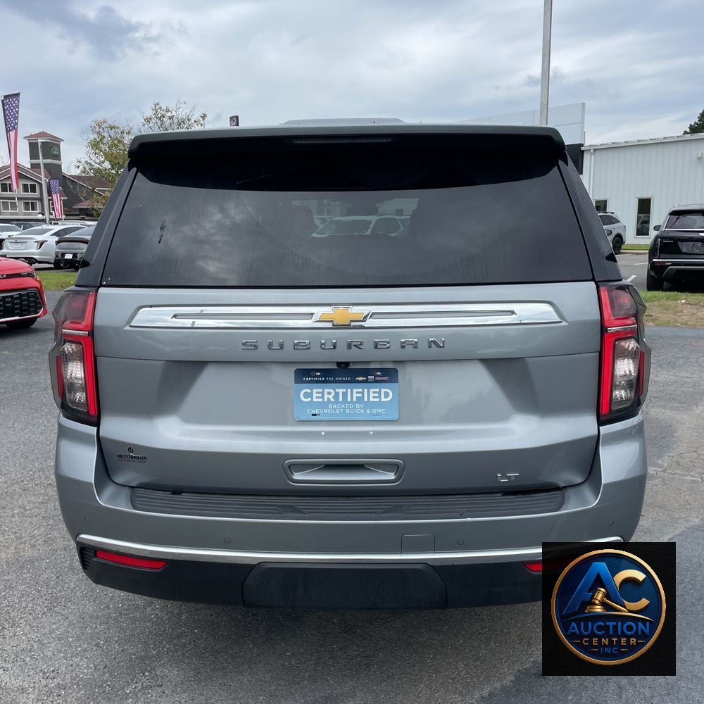 2024 Chevrolet Suburban LT