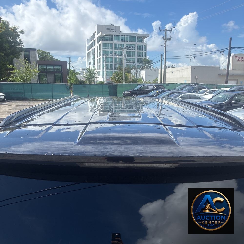 2023 Chevrolet Suburban RST