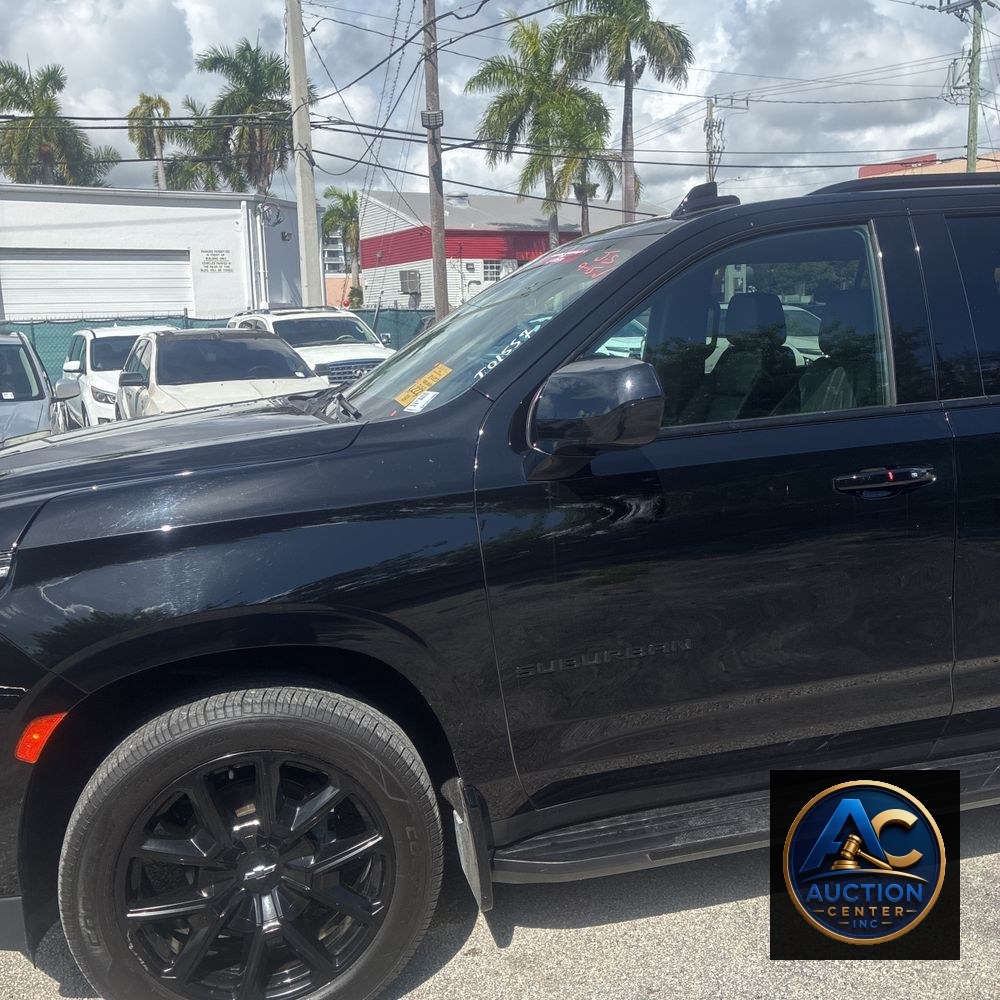 2023 Chevrolet Suburban RST