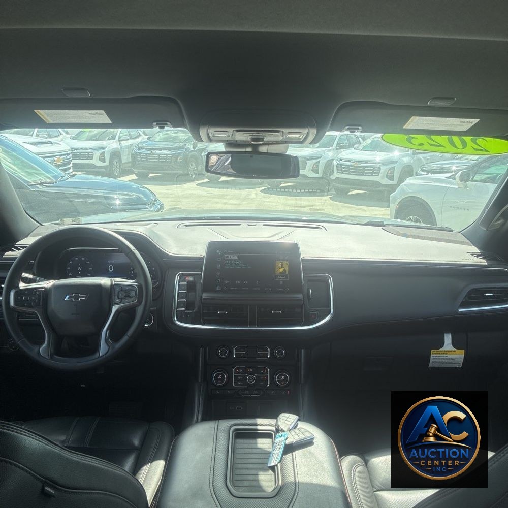 2023 Chevrolet Suburban RST
