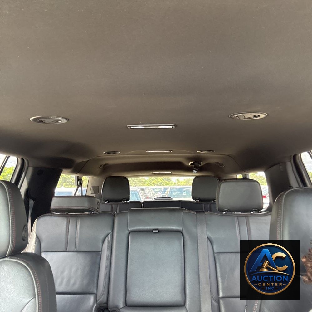 2023 Chevrolet Suburban RST