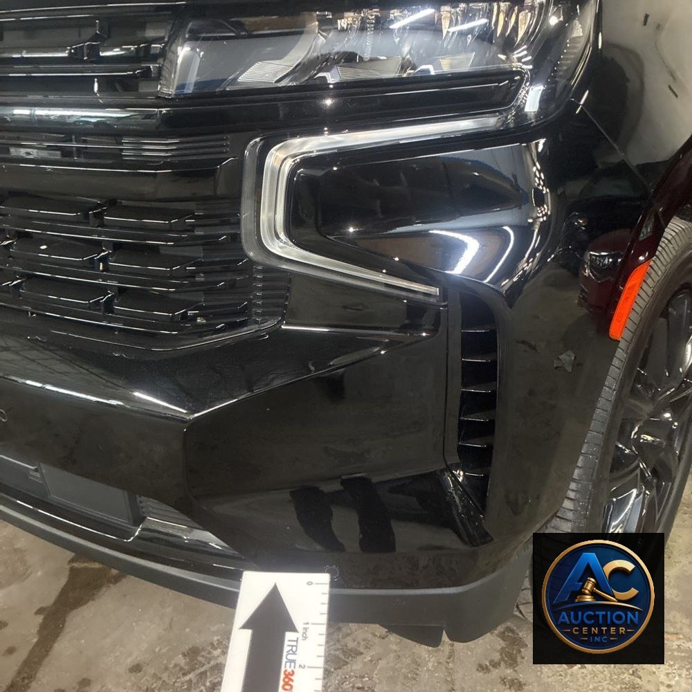 2023 Chevrolet Suburban RST