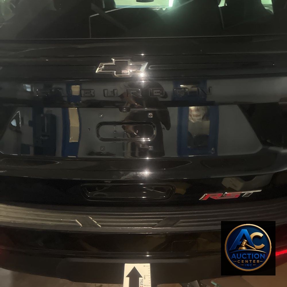 2023 Chevrolet Suburban RST