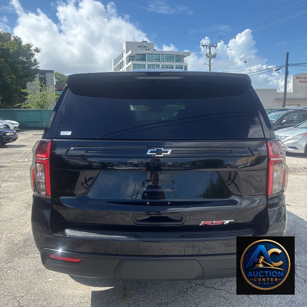 2023 Chevrolet Suburban RST