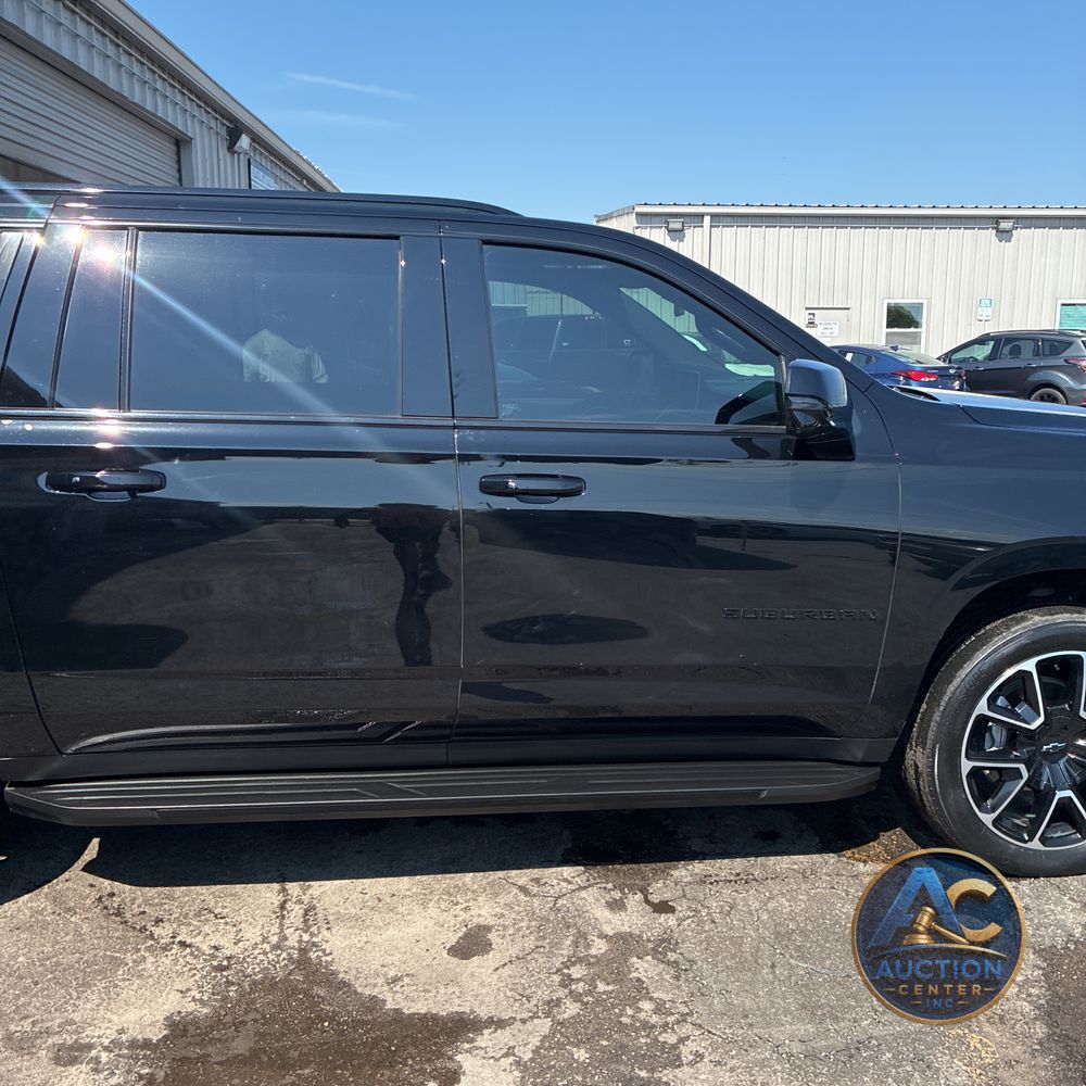 2024 Chevrolet Suburban RST