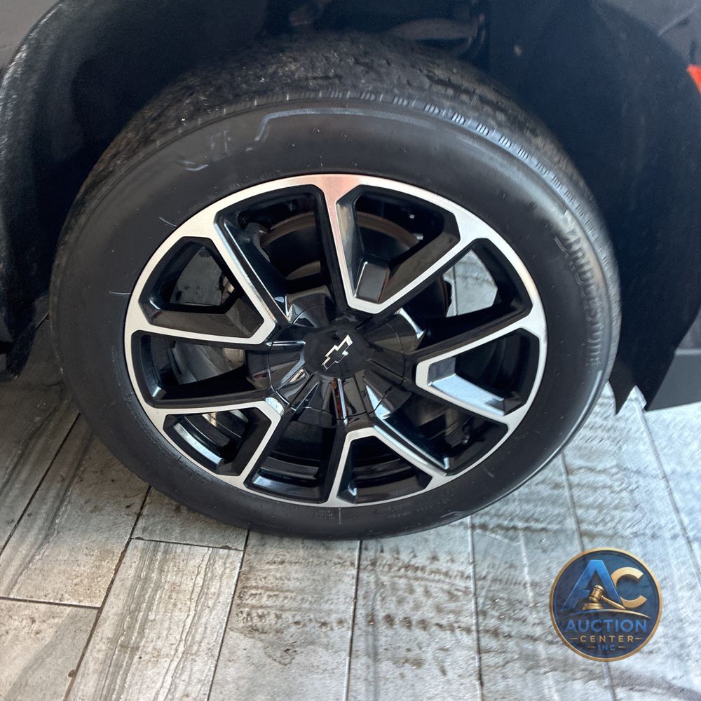 2024 Chevrolet Suburban RST