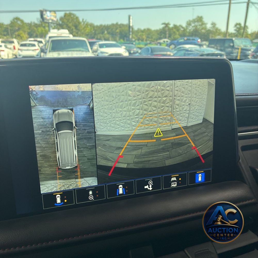 2024 Chevrolet Suburban RST