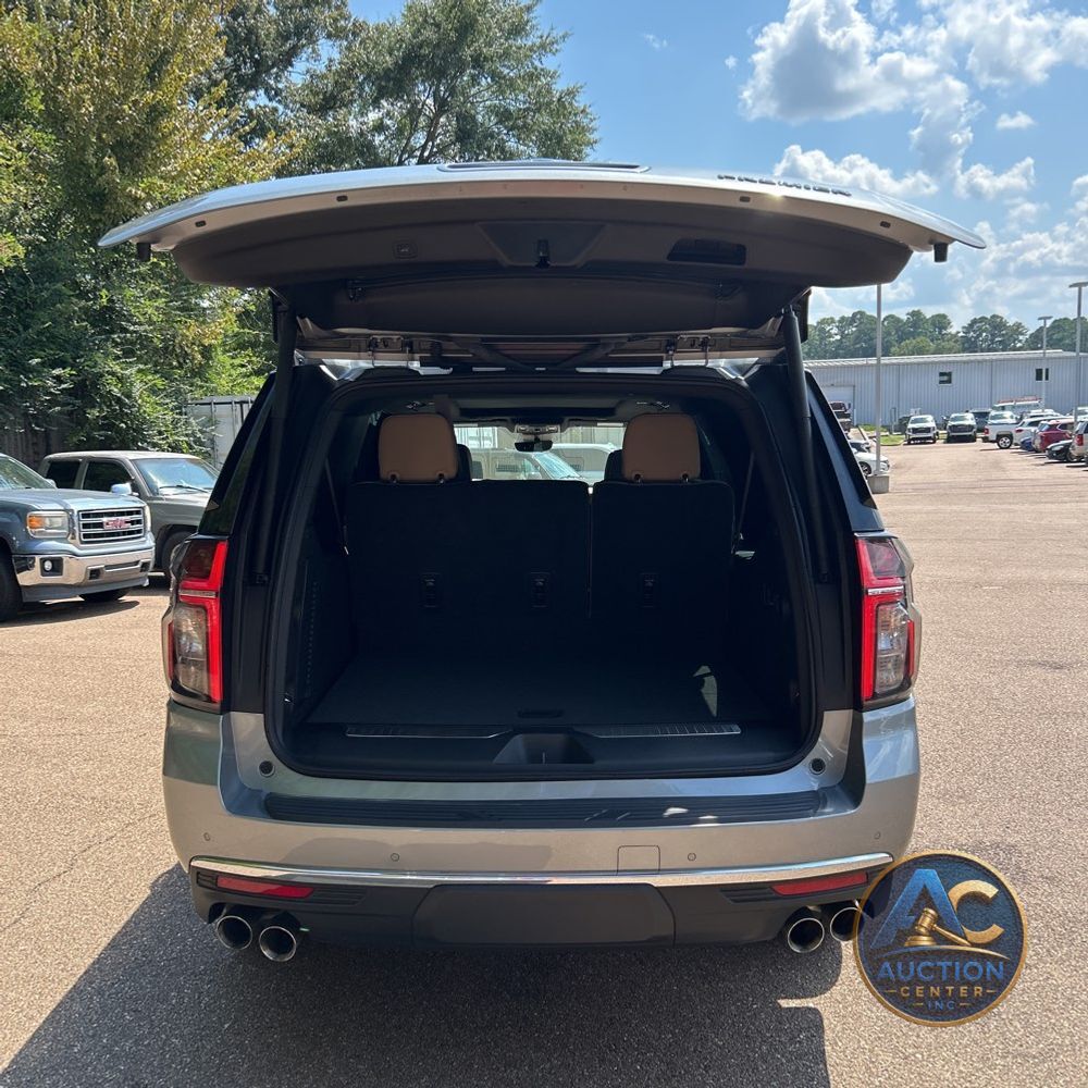2024 Chevrolet Suburban Premier