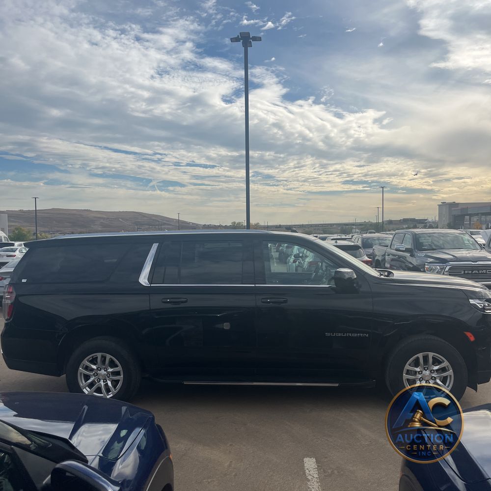 2024 Chevrolet Suburban LS