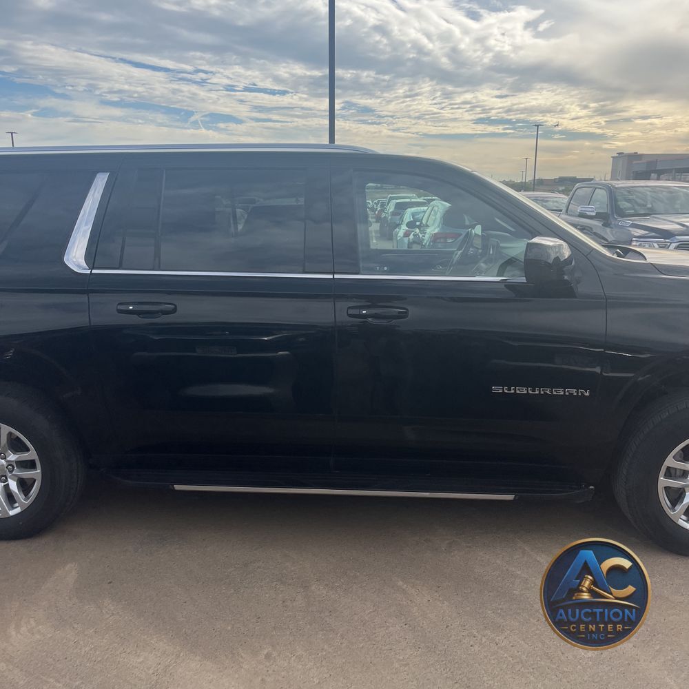 2024 Chevrolet Suburban LS
