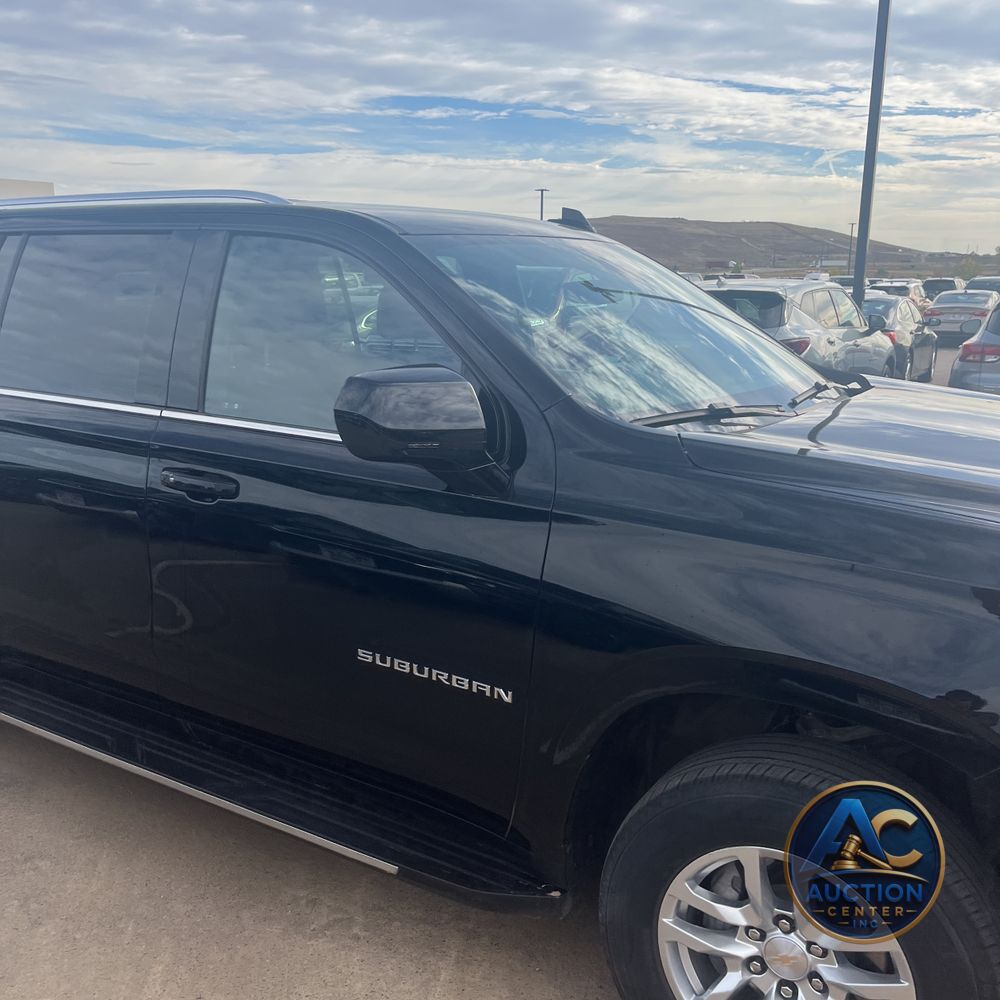 2024 Chevrolet Suburban LS
