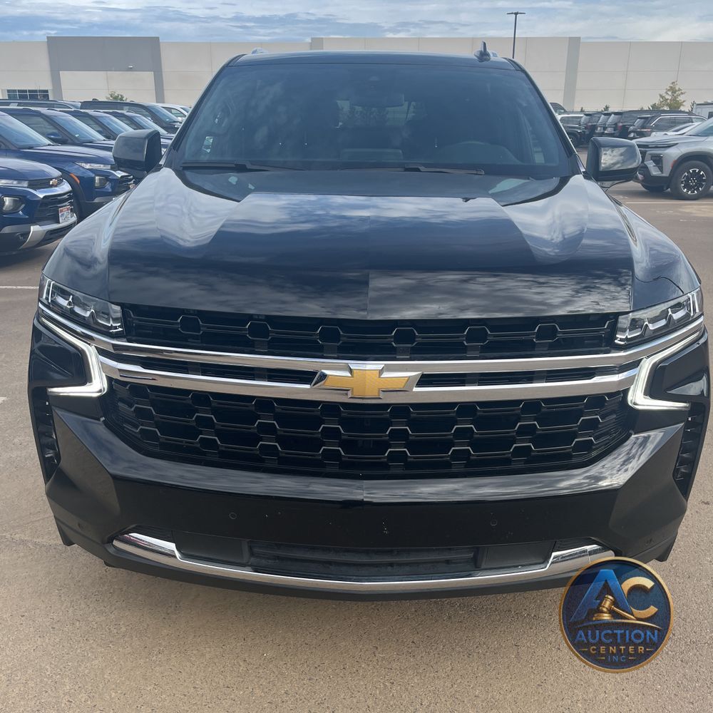 2024 Chevrolet Suburban LS