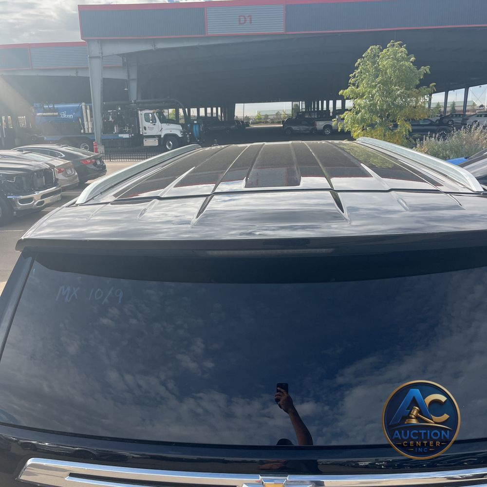 2024 Chevrolet Suburban LS