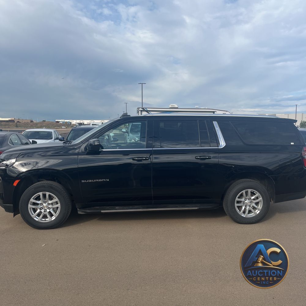 2024 Chevrolet Suburban LS