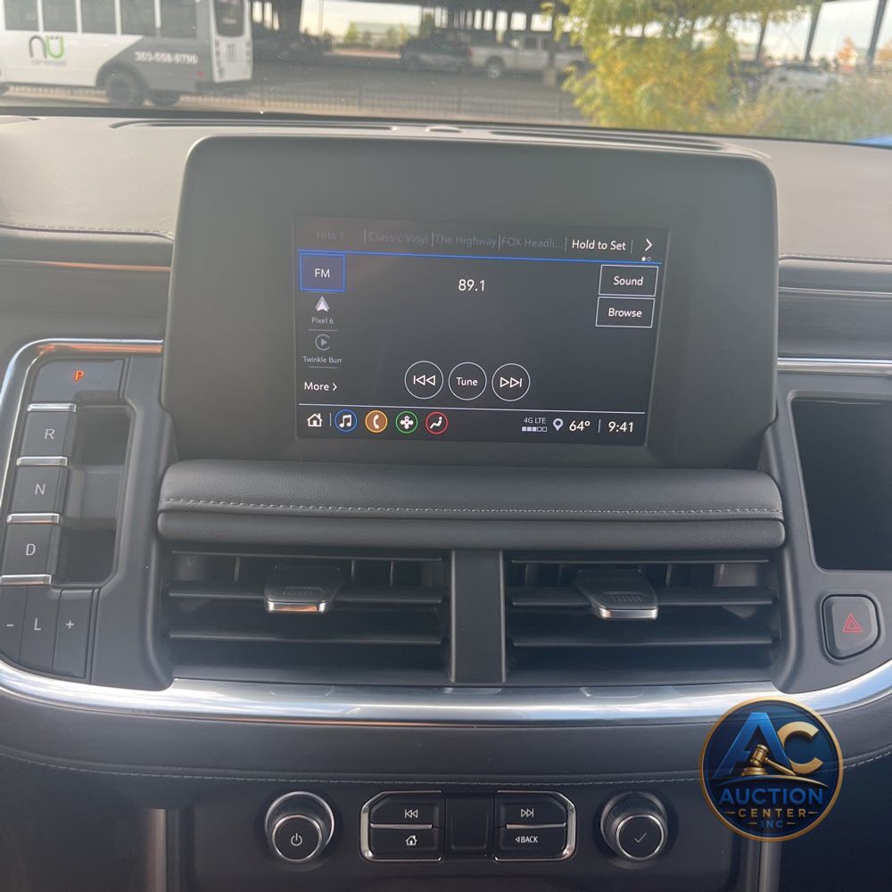 2024 Chevrolet Suburban LS